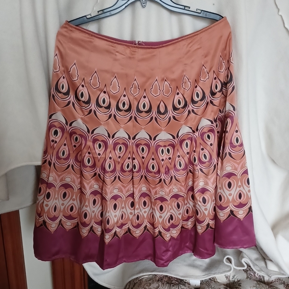 NWT! Axcess skirt size 10, Peacock feather pattern
